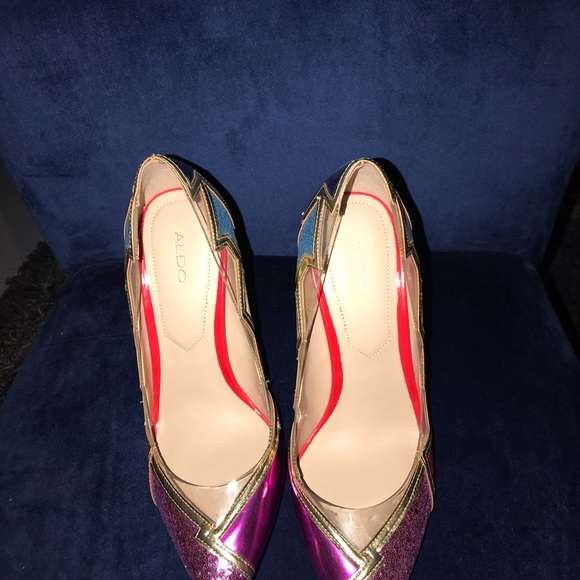 Heels - Picture 2 of 5